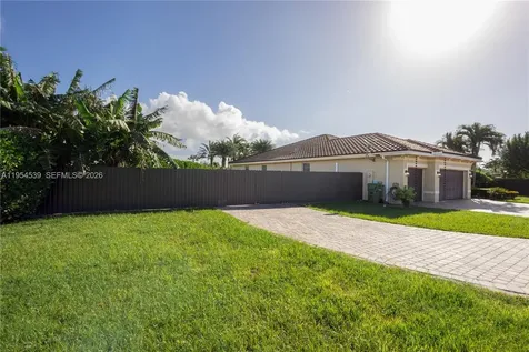 2133 NW 14th Place Homestead FL 33030