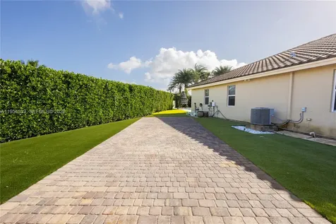 2133 NW 14th Place Homestead FL 33030