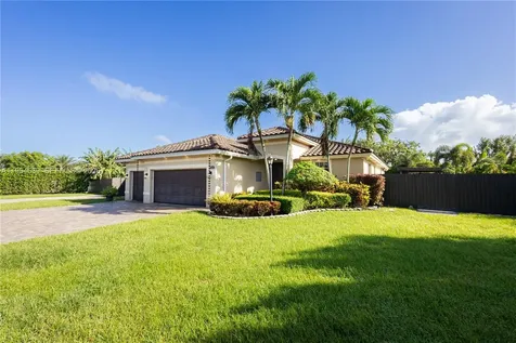 2133 NW 14th Place Homestead FL 33030