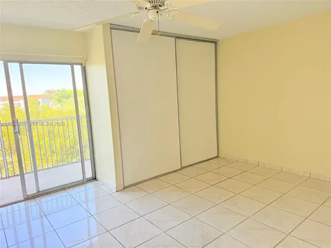 850 SW 133rd Terrace Pembroke Pines FL 33027