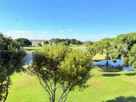850 SW 133rd Terrace Pembroke Pines FL 33027