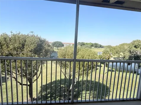 850 SW 133rd Terrace Pembroke Pines FL 33027