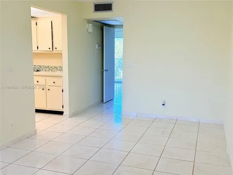 850 SW 133rd Terrace Pembroke Pines FL 33027