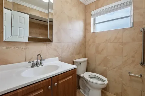 6572 SW 8th Court North Lauderdale FL 33068