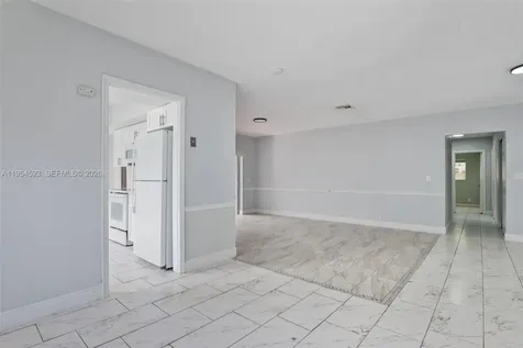 6572 SW 8th Court North Lauderdale FL 33068