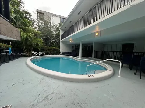 195 Sunrise Drive Key Biscayne FL 33149