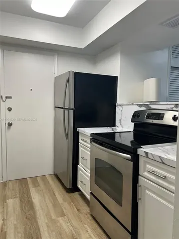 195 Sunrise Drive Key Biscayne FL 33149
