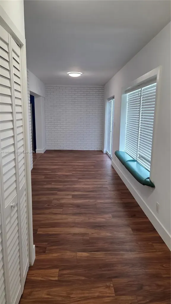 1245 Coral Lane Hollywood FL 33019
