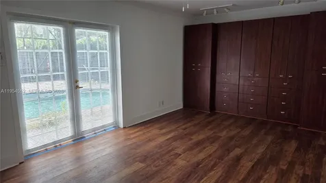 1245 Coral Lane Hollywood FL 33019