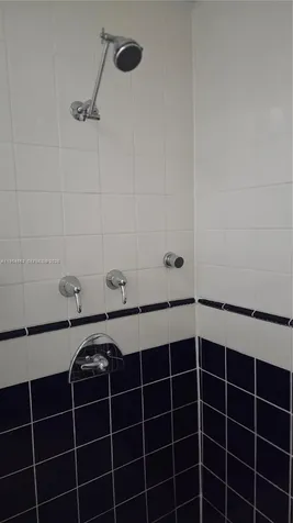 1245 Coral Lane Hollywood FL 33019