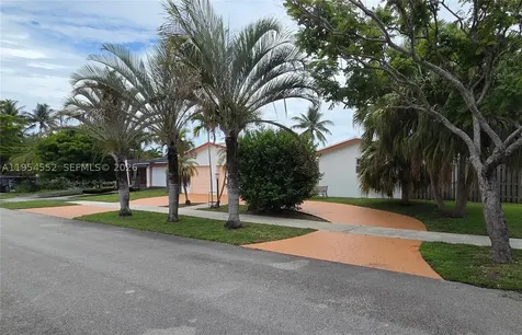 1245 Coral Lane Hollywood FL 33019