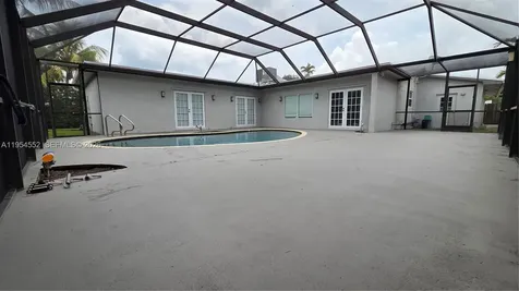 1245 Coral Lane Hollywood FL 33019