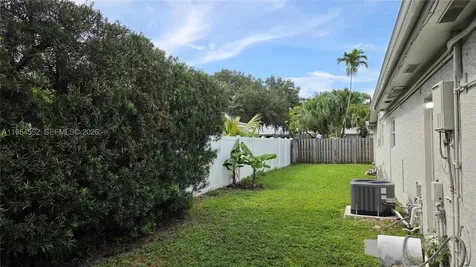 1245 Coral Lane Hollywood FL 33019