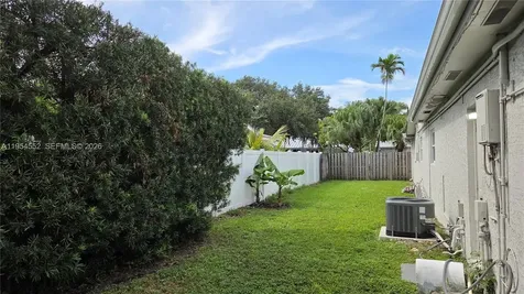 1245 Coral Lane Hollywood FL 33019
