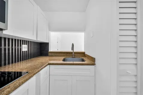 8145 NW 7th Street Miami FL 33126