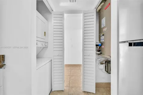 8145 NW 7th Street Miami FL 33126
