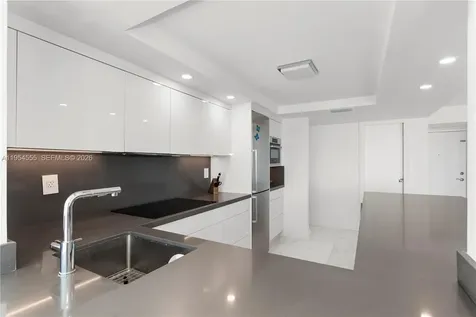 2655 Collins Avenue Miami Beach FL 33140