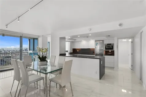 2655 Collins Avenue Miami Beach FL 33140
