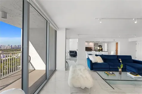 2655 Collins Avenue Miami Beach FL 33140