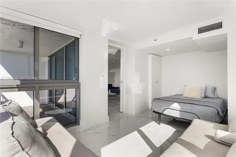 2655 Collins Avenue Miami Beach FL 33140