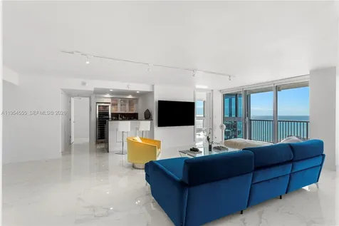 2655 Collins Avenue Miami Beach FL 33140