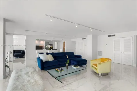 2655 Collins Avenue Miami Beach FL 33140