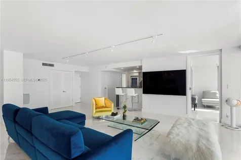 2655 Collins Avenue Miami Beach FL 33140