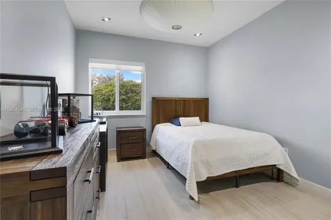 5869 NW 112th Court Doral FL 33178