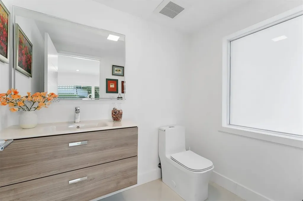 1903 Bay Drive Pompano Beach FL 33062
