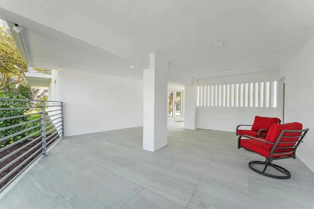 1903 Bay Drive Pompano Beach FL 33062