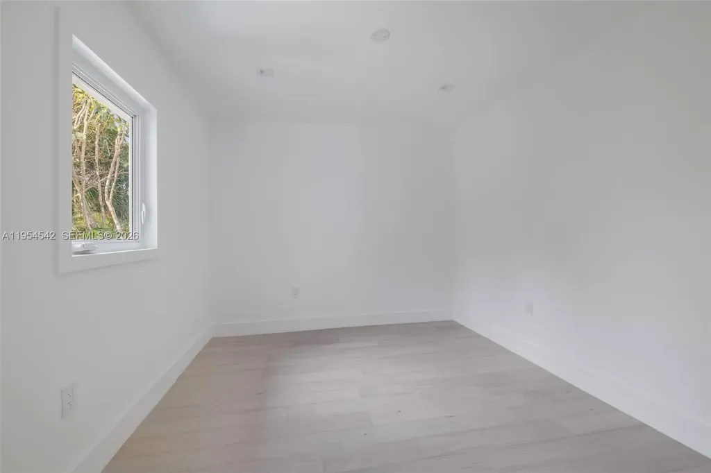 1903 Bay Drive Pompano Beach FL 33062