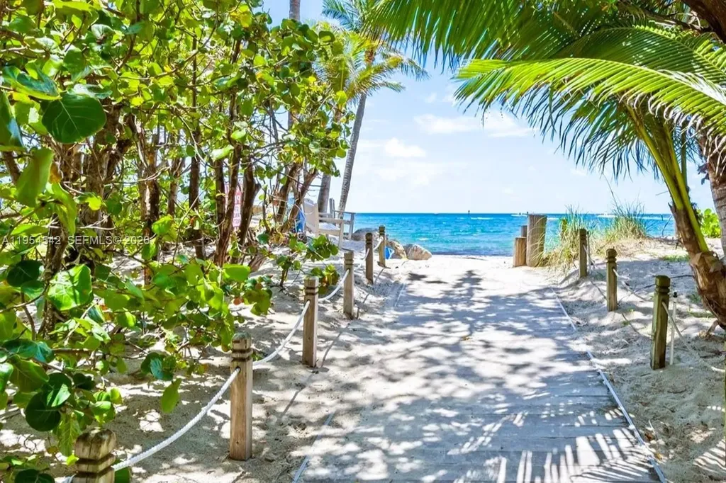 1903 Bay Drive Pompano Beach FL 33062