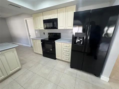 1109 SE 10th Street Deerfield Beach FL 33441