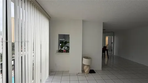 17011 N Bay Road Sunny Isles Beach FL 33160