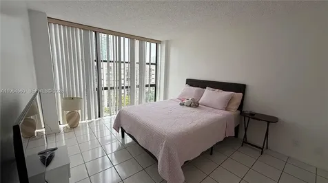 17011 N Bay Road Sunny Isles Beach FL 33160