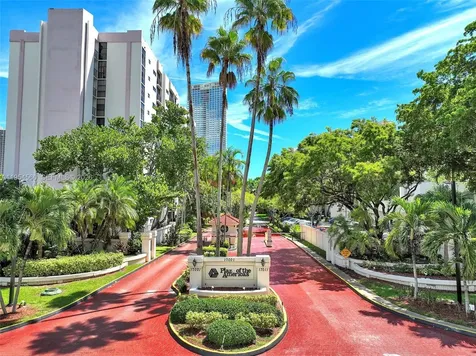17011 N Bay Road Sunny Isles Beach FL 33160