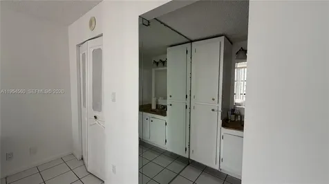 17011 N Bay Road Sunny Isles Beach FL 33160