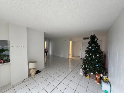 17011 N Bay Road Sunny Isles Beach FL 33160