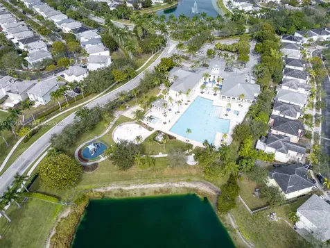 139 NE 27th Terrace Homestead FL 33033