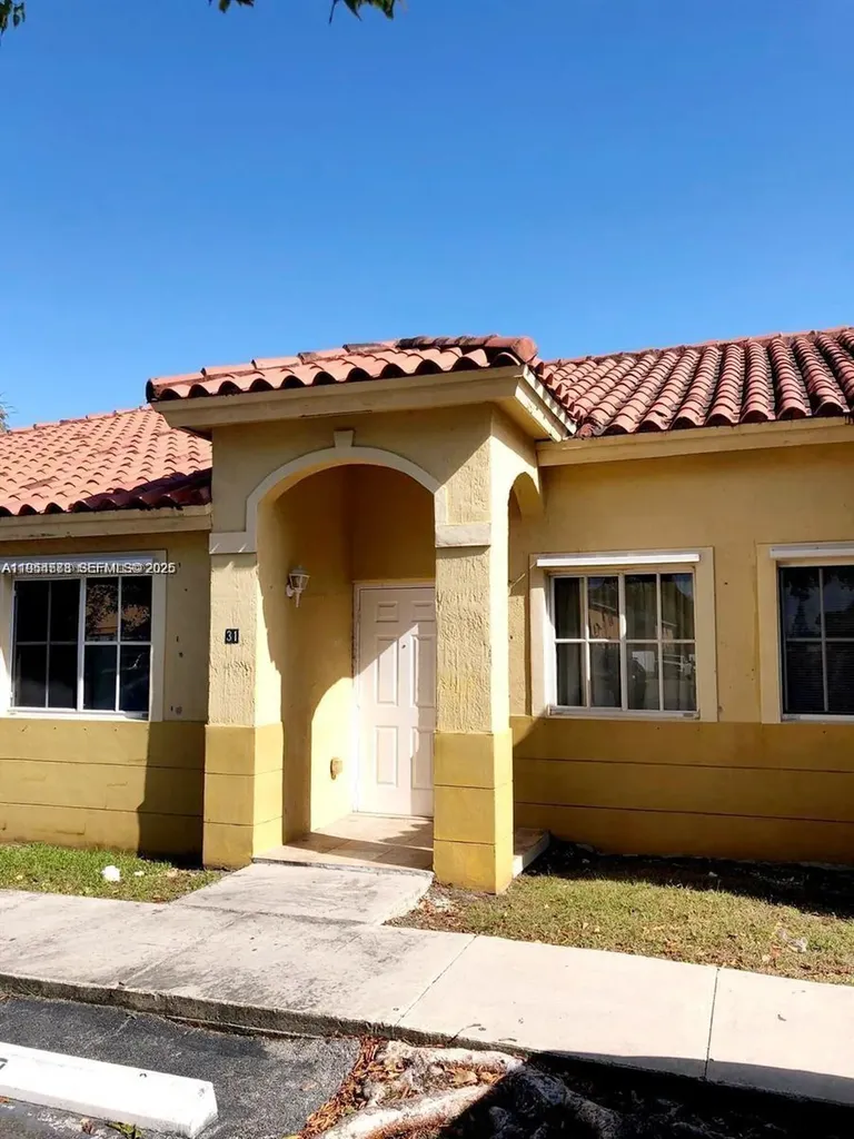 31 NE 13th Avenue Homestead FL 33033