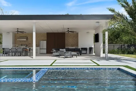 12425 SW 226th Street Miami FL 33170