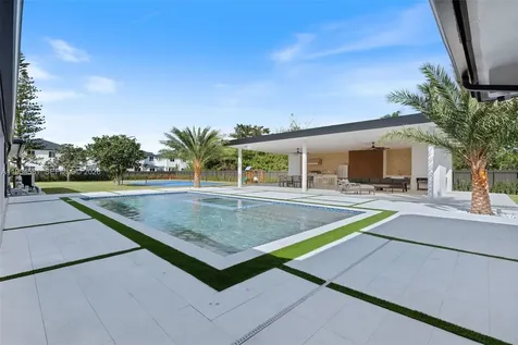 12425 SW 226th Street Miami FL 33170