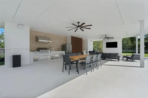 12425 SW 226th Street Miami FL 33170