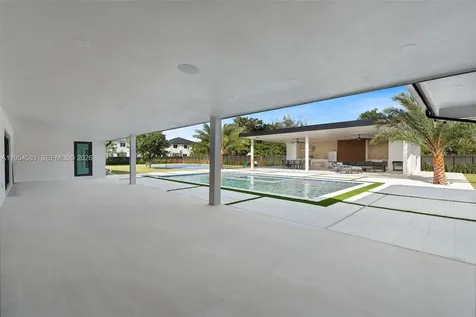 12425 SW 226th Street Miami FL 33170
