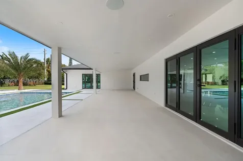 12425 SW 226th Street Miami FL 33170