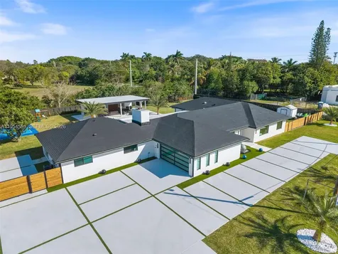 12425 SW 226th Street Miami FL 33170