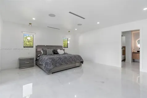 12425 SW 226th Street Miami FL 33170