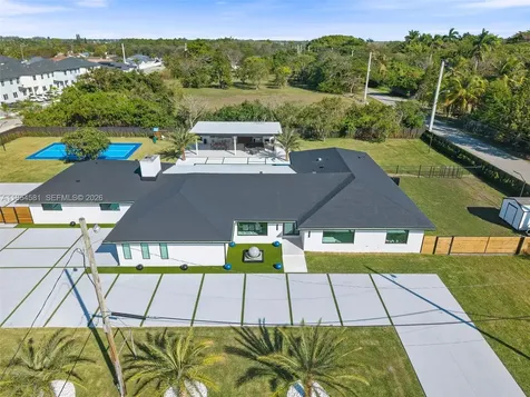 12425 SW 226th Street Miami FL 33170