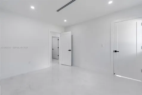12425 SW 226th Street Miami FL 33170