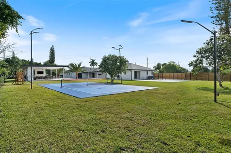 12425 SW 226th Street Miami FL 33170